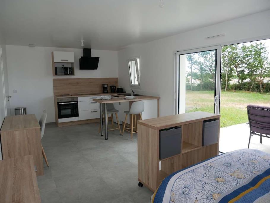 Studio Lumineux Avec Terrasse La Roche-sur-Yon Eksteriør bilde
