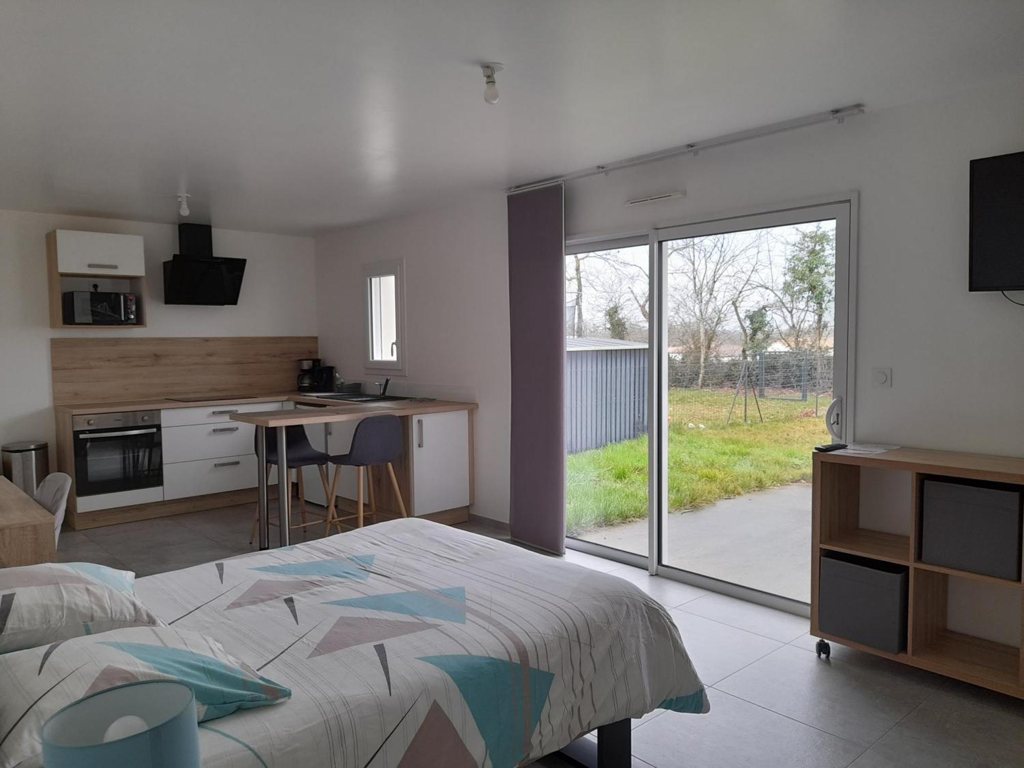 Studio Lumineux Avec Terrasse La Roche-sur-Yon Eksteriør bilde